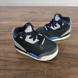 Nike Kids Black and Blue Sneakers